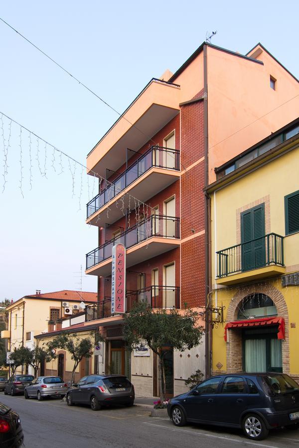 Pensione Al Pescatore Termoli Exterior photo