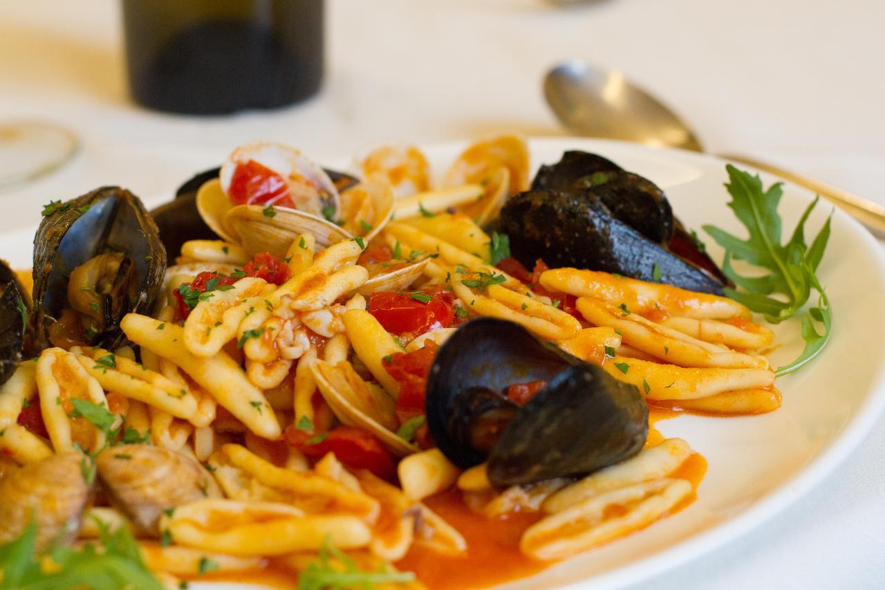 Pensione Al Pescatore Termoli Exterior photo