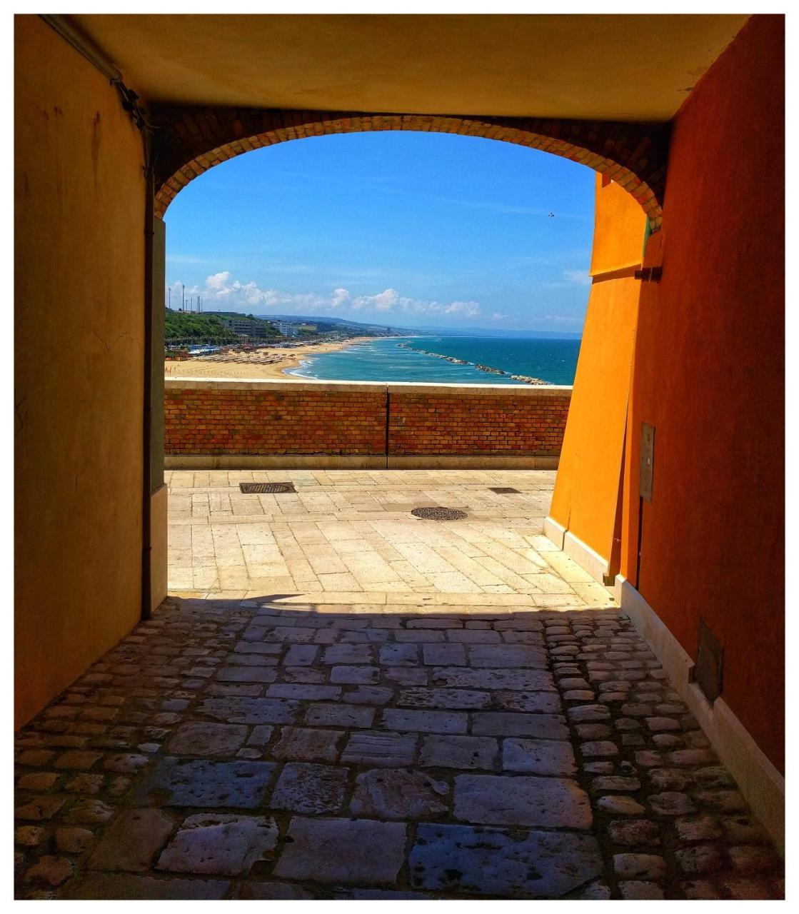 Pensione Al Pescatore Termoli Exterior photo